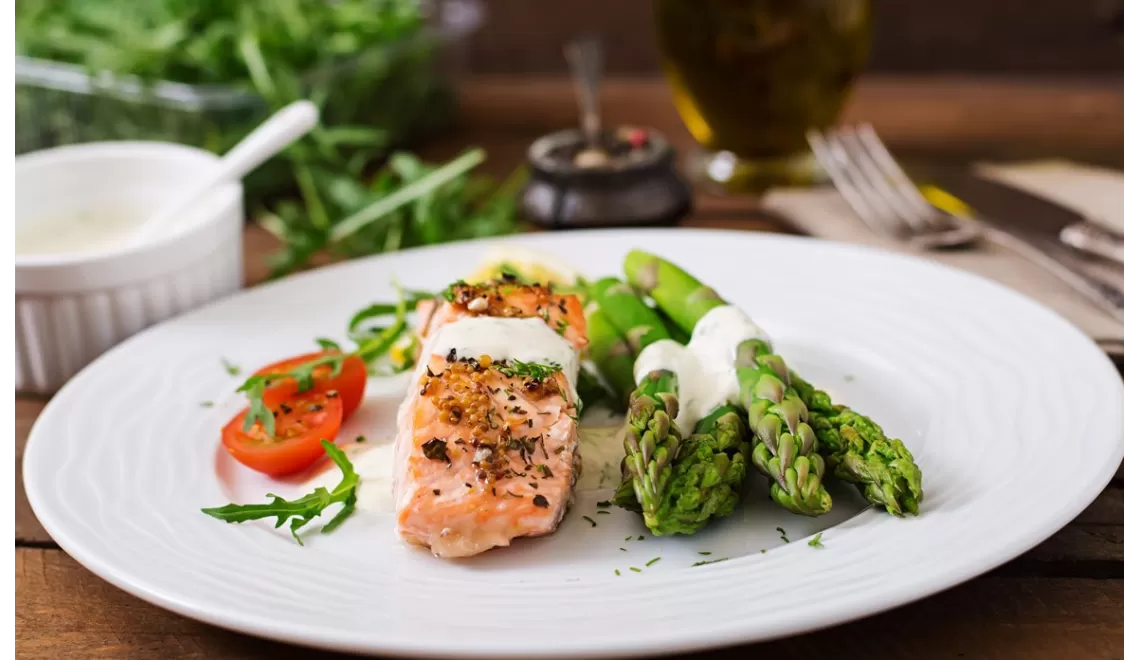 Receta: Salmón al horno con hierbas finas Receta: Salmón al horno con hierbas finas
